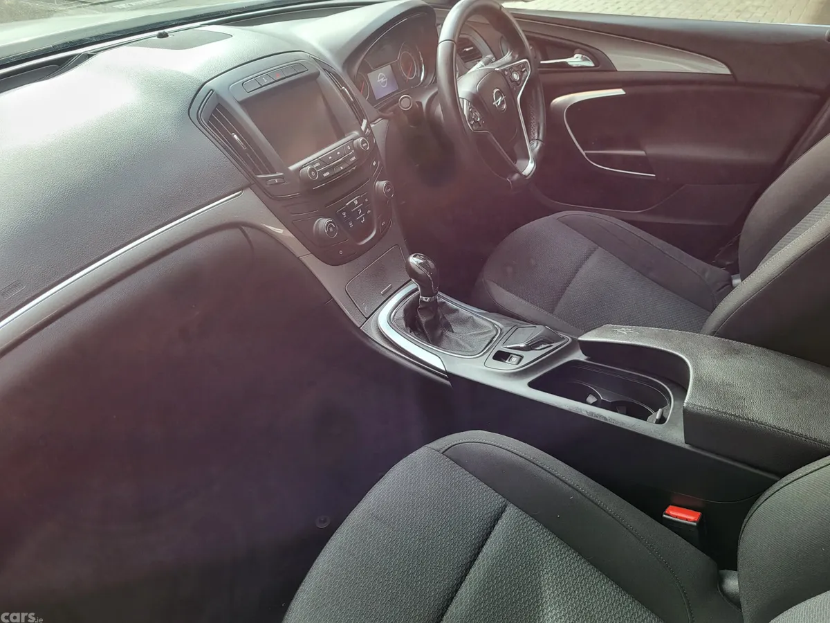 Opel Insignia Hatchback, Diesel, 2014, Silver