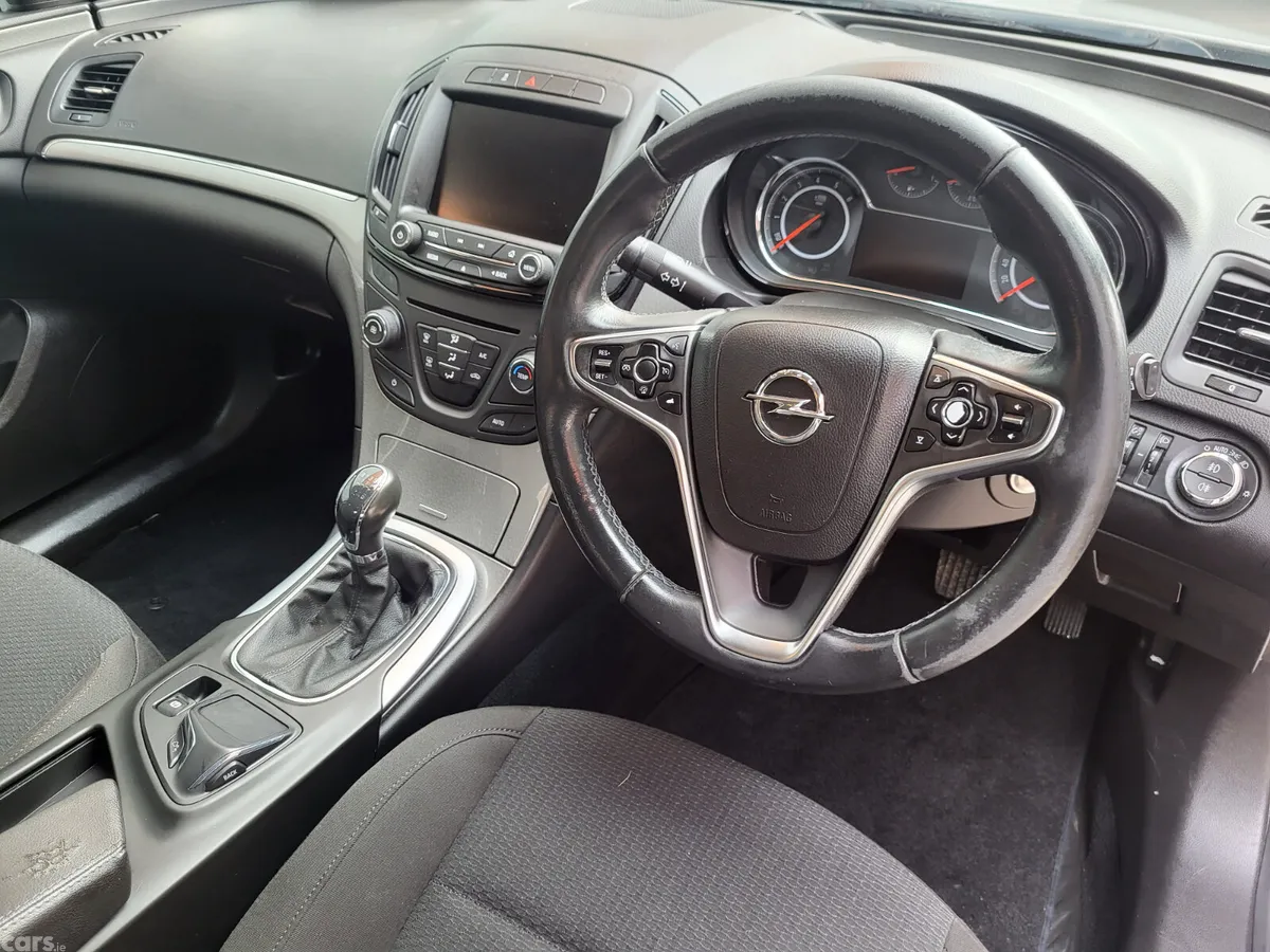 Opel Insignia Hatchback, Diesel, 2014, Silver