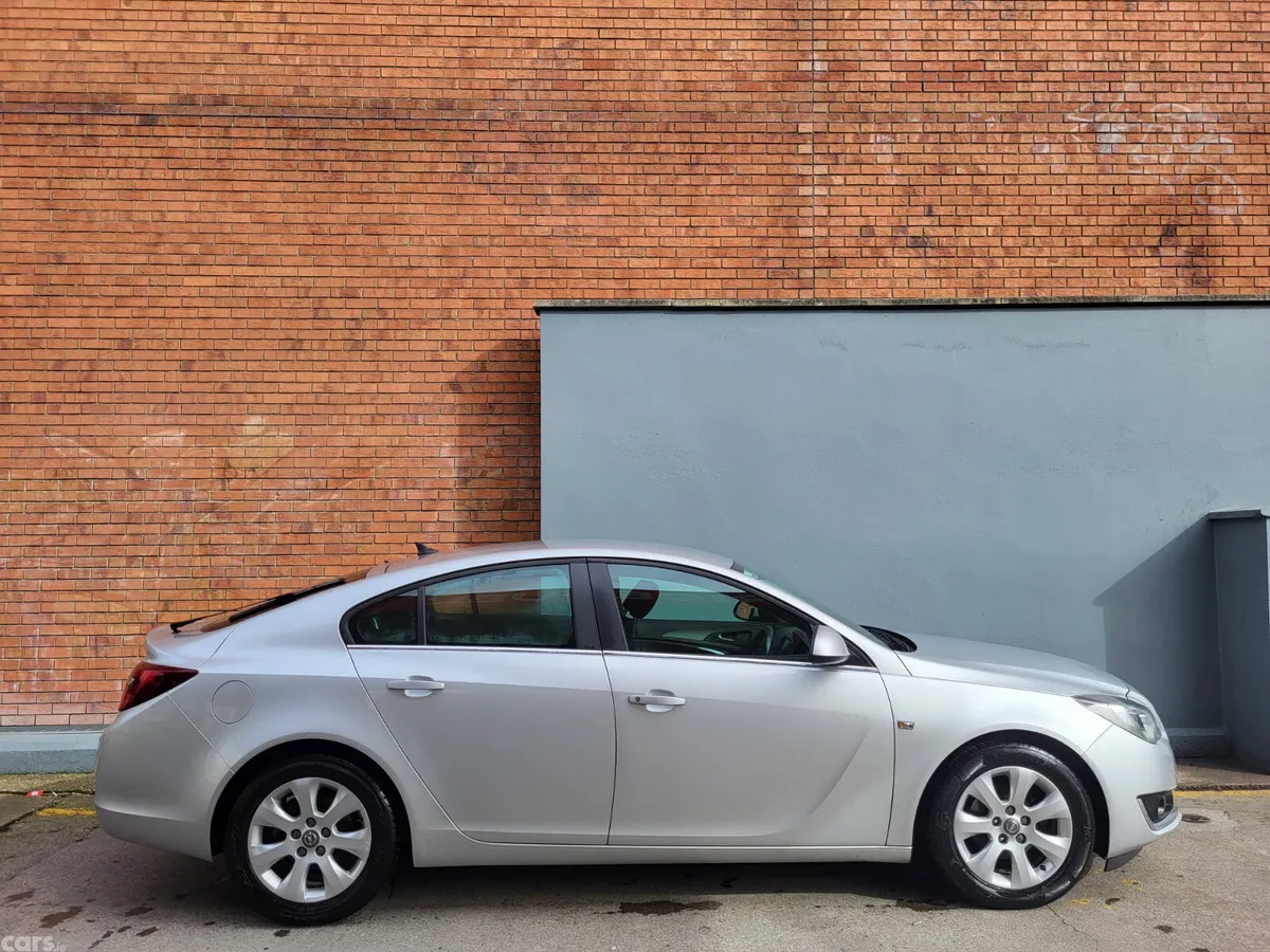 Opel Insignia Hatchback, Diesel, 2014, Silver