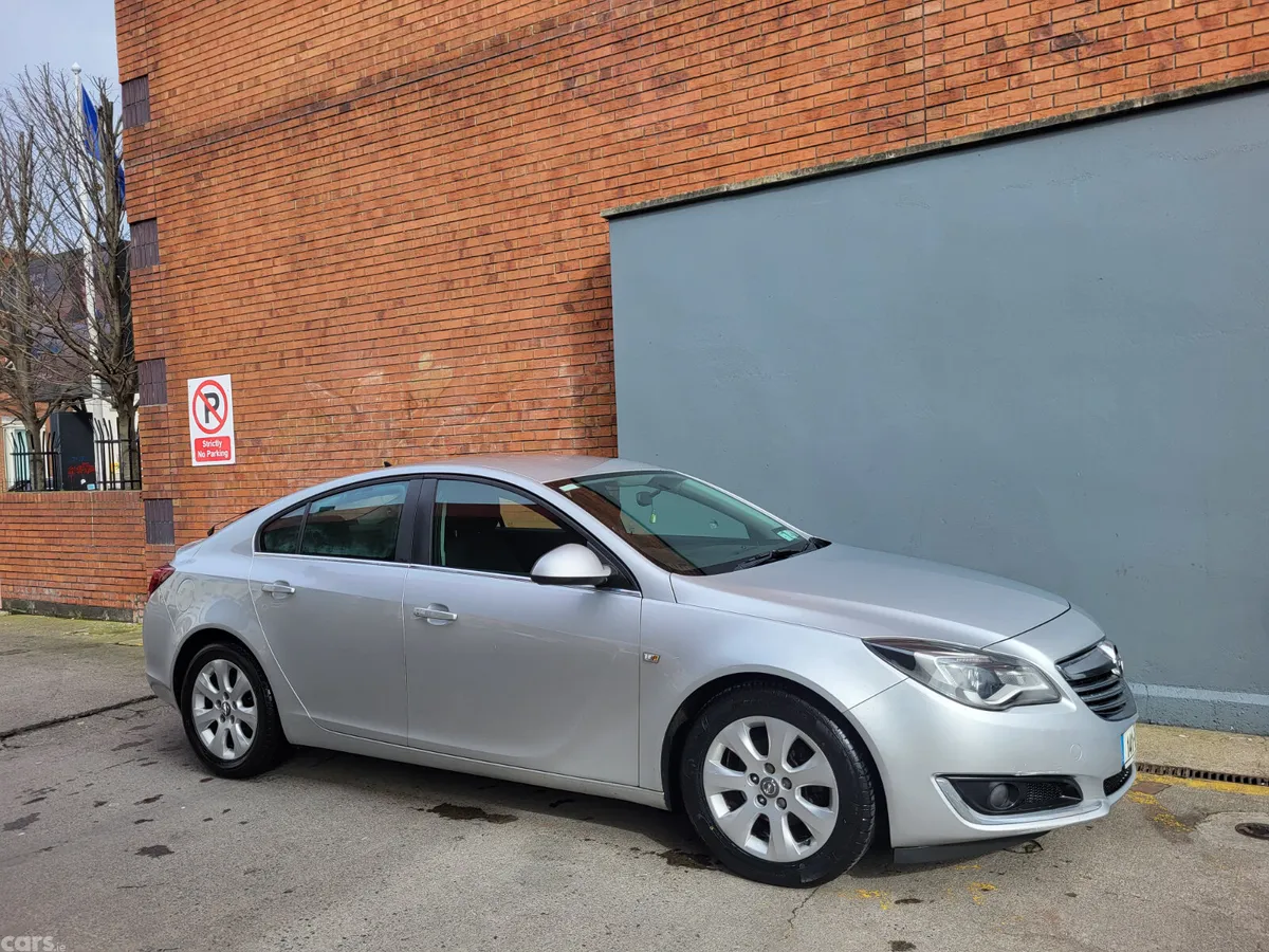Opel Insignia Hatchback, Diesel, 2014, Silver