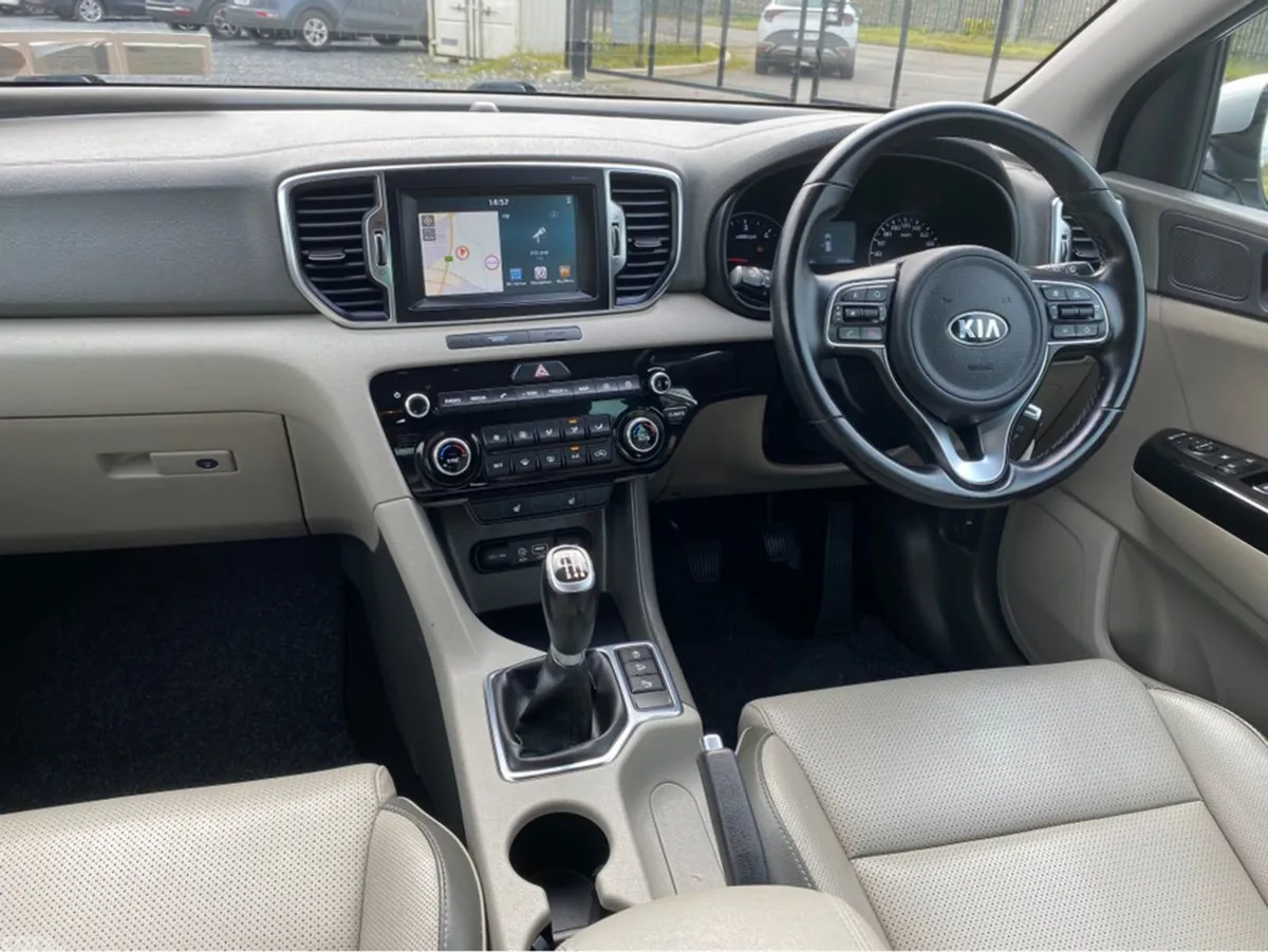 Kia Sportage MPV, Diesel, 2019, Grey
