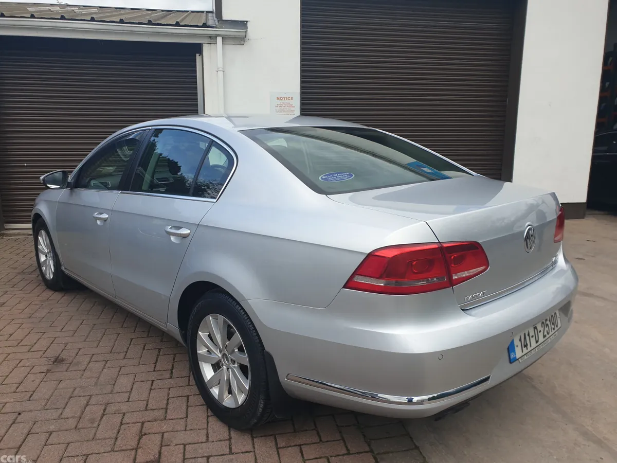 Volkswagen Passat Saloon, Diesel, 2014, Silver