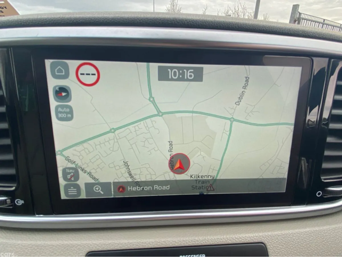 Kia Sportage MPV, Diesel, 2021, White