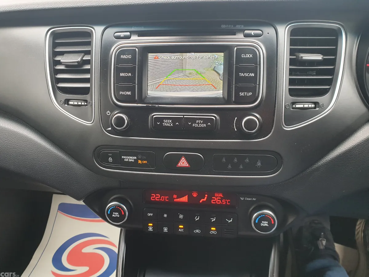 Kia Carens MPV, Diesel, 2016, Silver