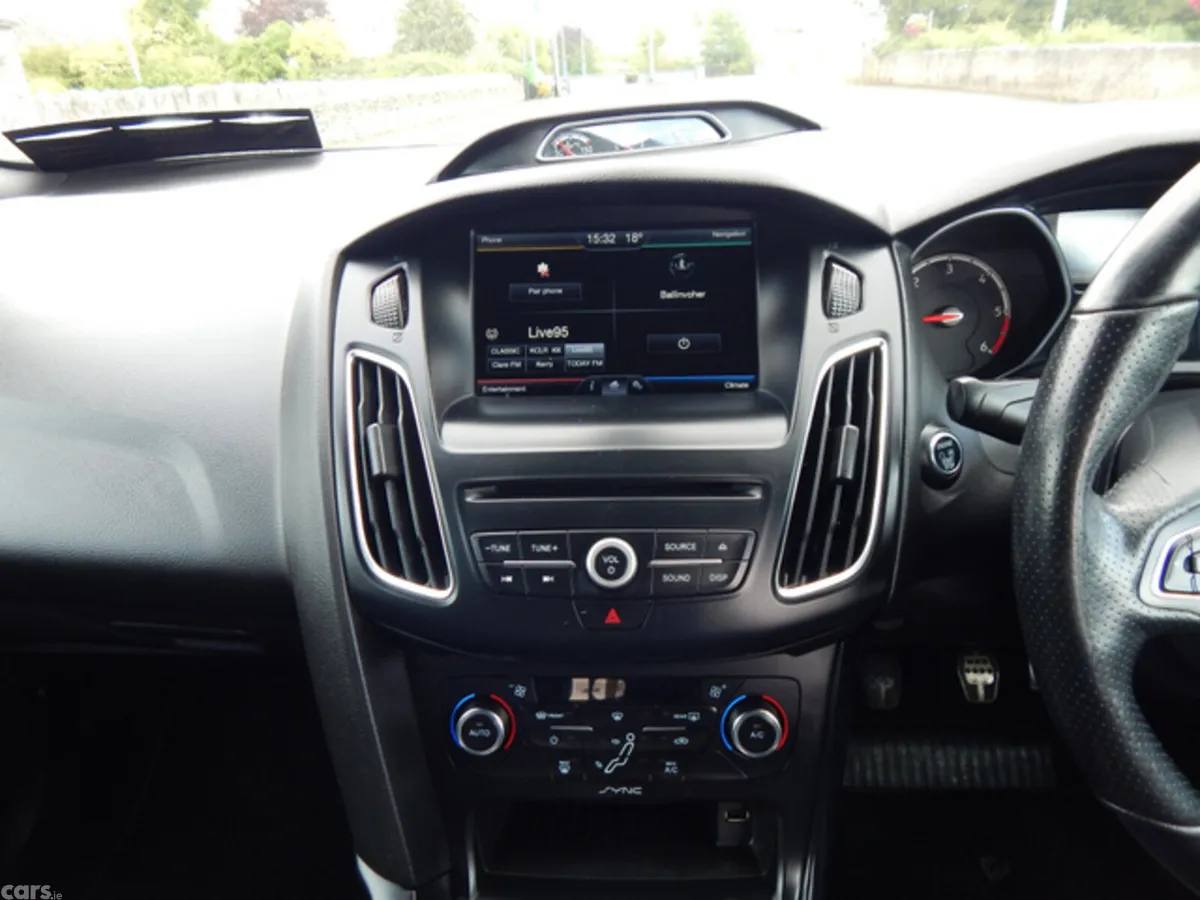 Ford Focus Hatchback, Diesel, 2015, Blue