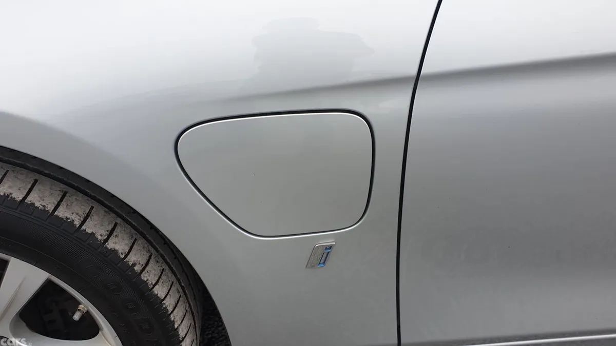 BMW 3-Series Saloon, Petrol Hybrid, 2018, Silver