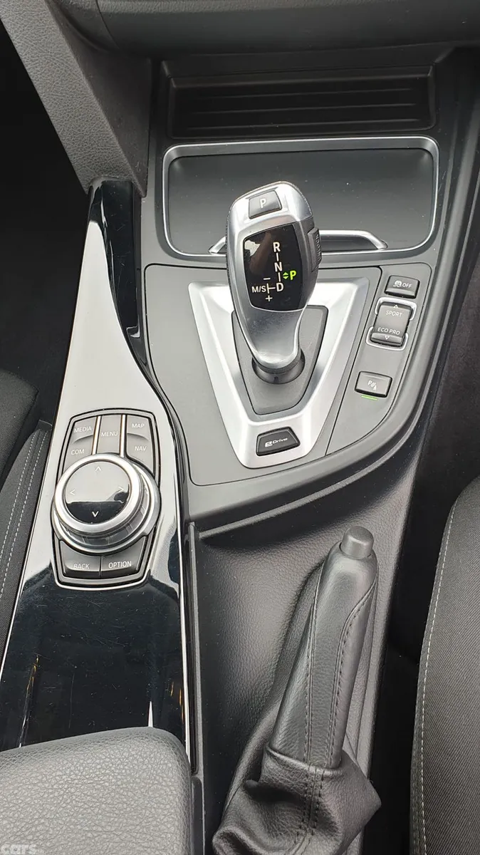 BMW 3-Series Saloon, Petrol Hybrid, 2018, Silver
