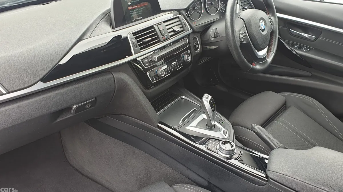 BMW 3-Series Saloon, Petrol Hybrid, 2018, Silver