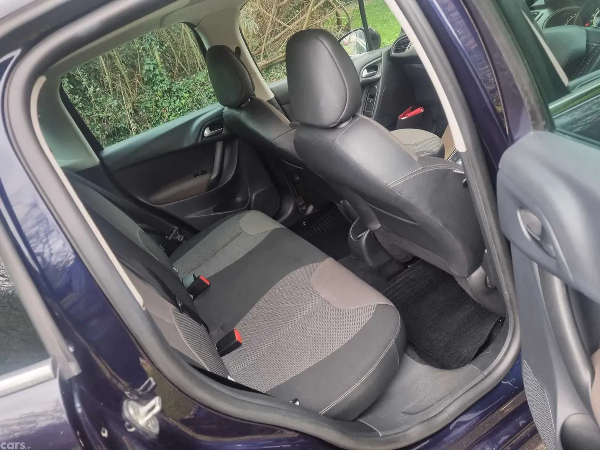 Citroen C3 Hatchback, Petrol, 2015, Blue