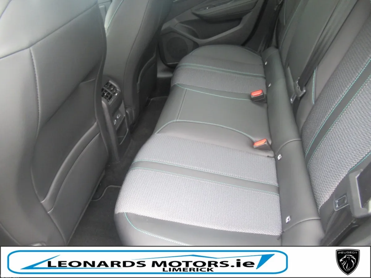 Peugeot 308 Hatchback, Petrol Hybrid, 2026, Green