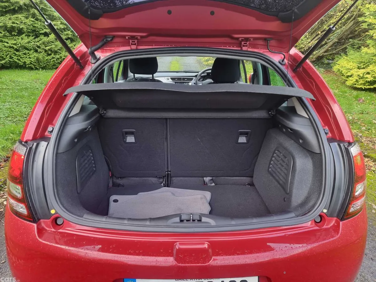 Citroen C3 Hatchback, Petrol, 2015, Red