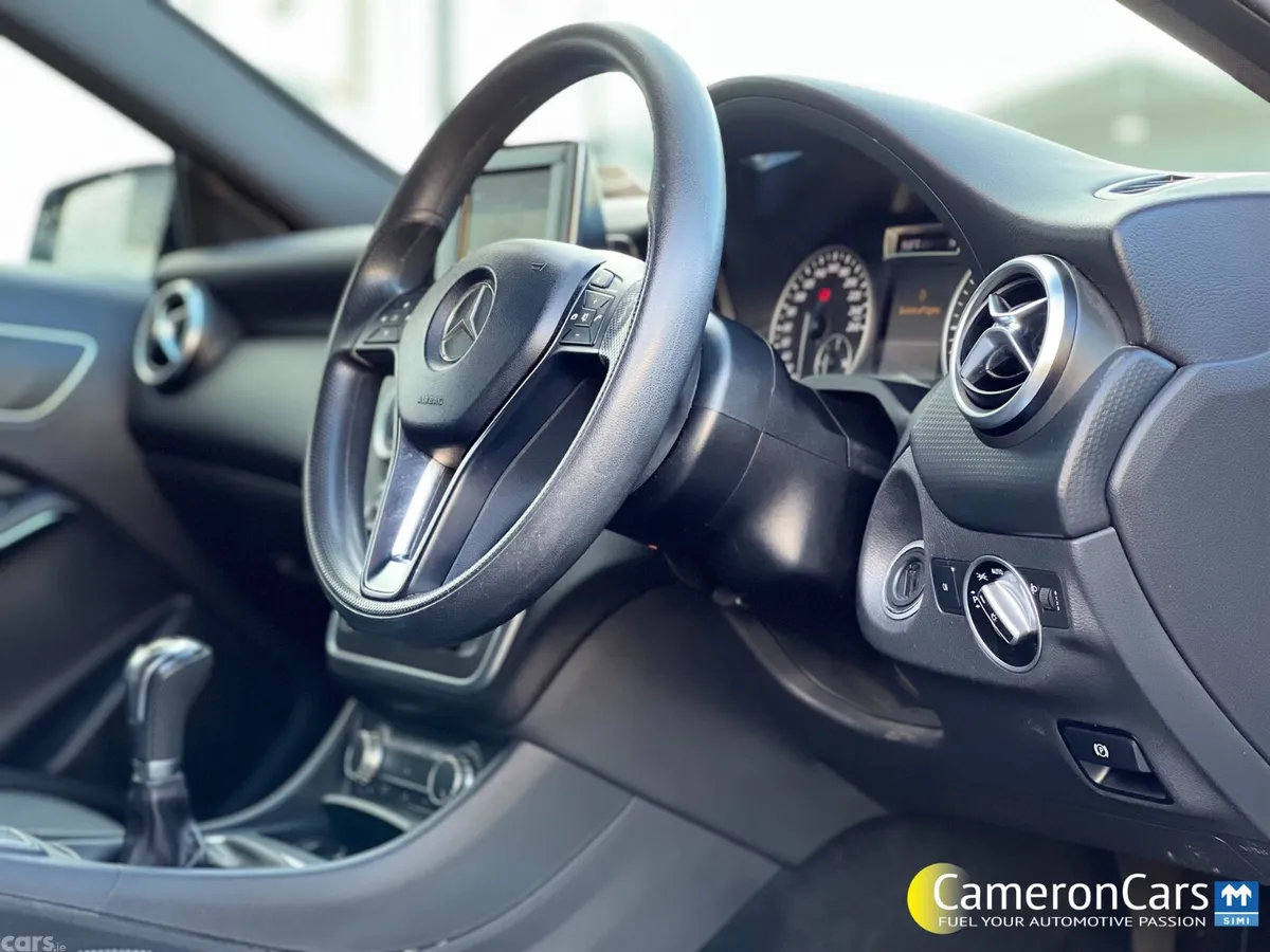 Mercedes-Benz A-Class Hatchback, Diesel, 2015, Silver