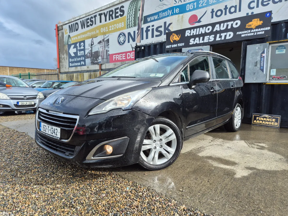 Peugeot 5008 MPV, Diesel, 2015, Black