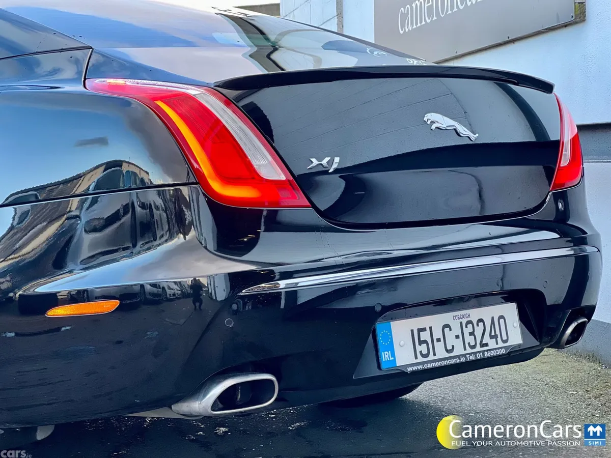 Jaguar XJ Saloon, Diesel, 2015, Black