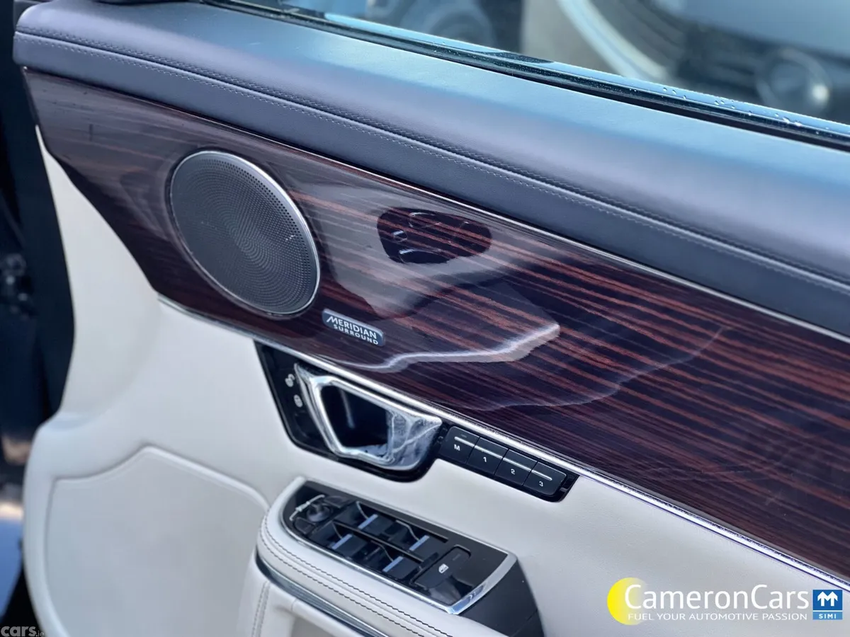 Jaguar XJ Saloon, Diesel, 2015, Black