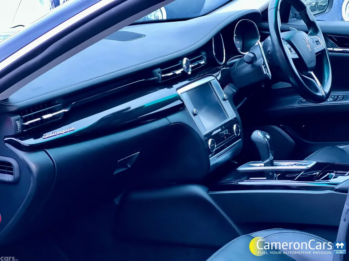 Maserati Quattroporte Saloon, Petrol, 2015, Black