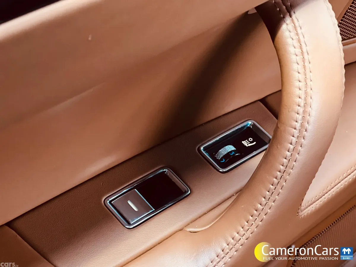 Bentley Flying Spur Saloon, Petrol, 2007, Black
