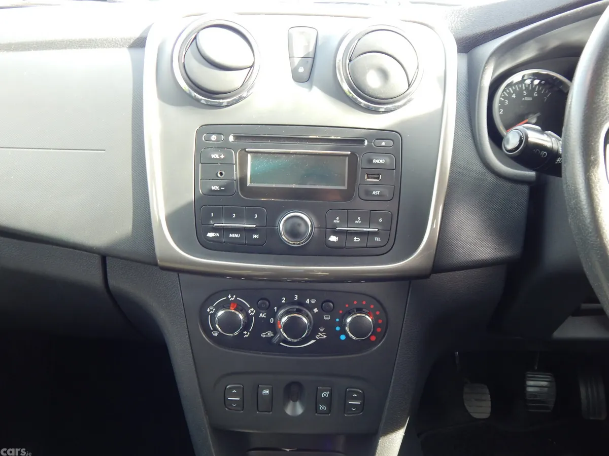 Dacia Sandero Stepway Hatchback, Diesel, 2014, Black