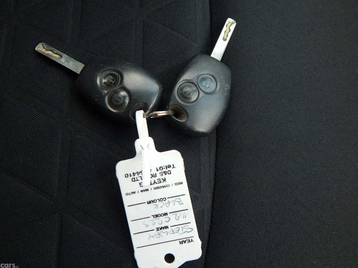 Dacia Sandero Stepway Hatchback, Diesel, 2014, Black