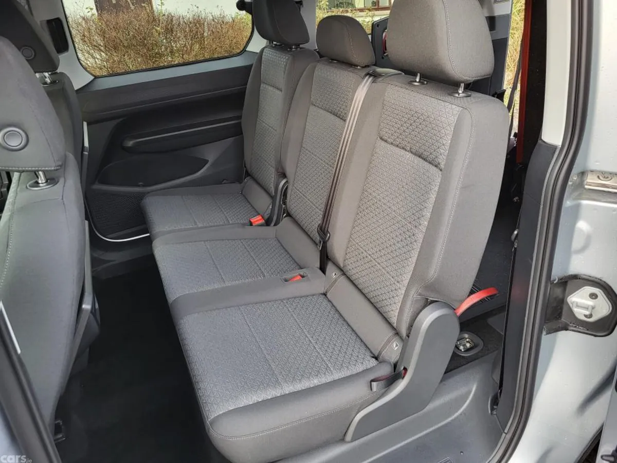 Ford Tourneo Connect MPV, Diesel, 2026, Silver