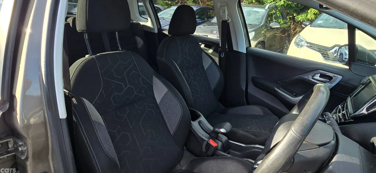 Peugeot 2008 SUV, Petrol, 2016, Grey