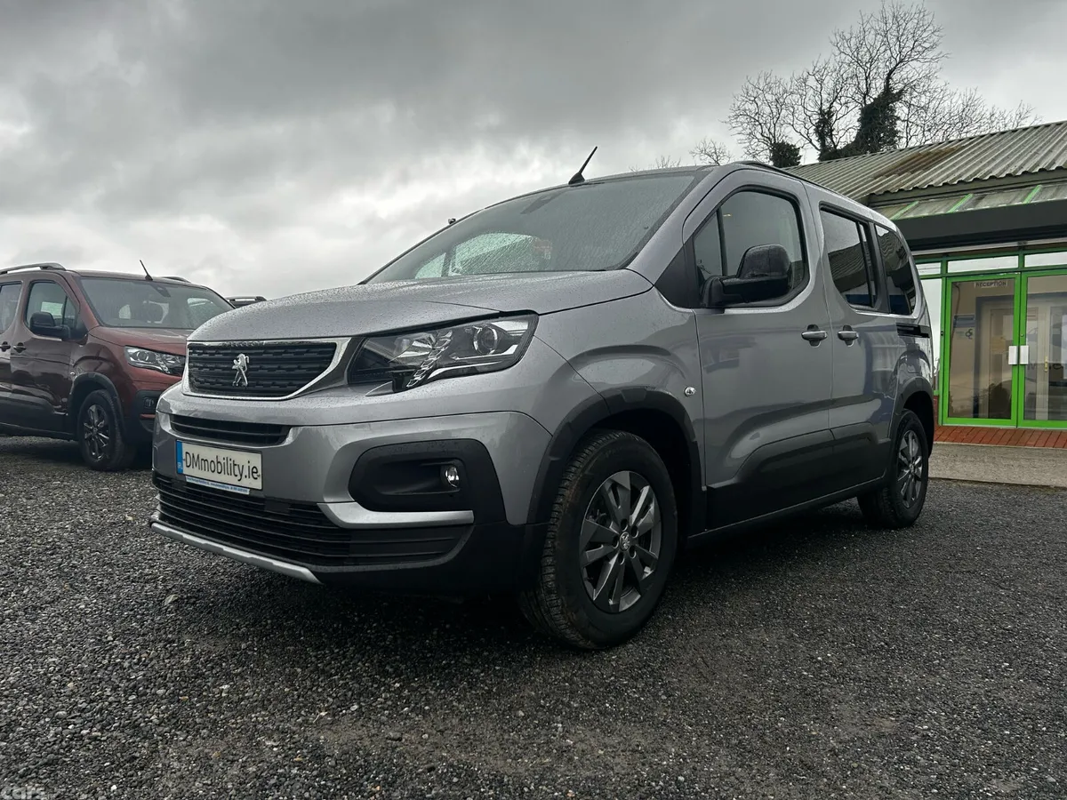 Peugeot Rifter MPV, Diesel, 2024, Grey
