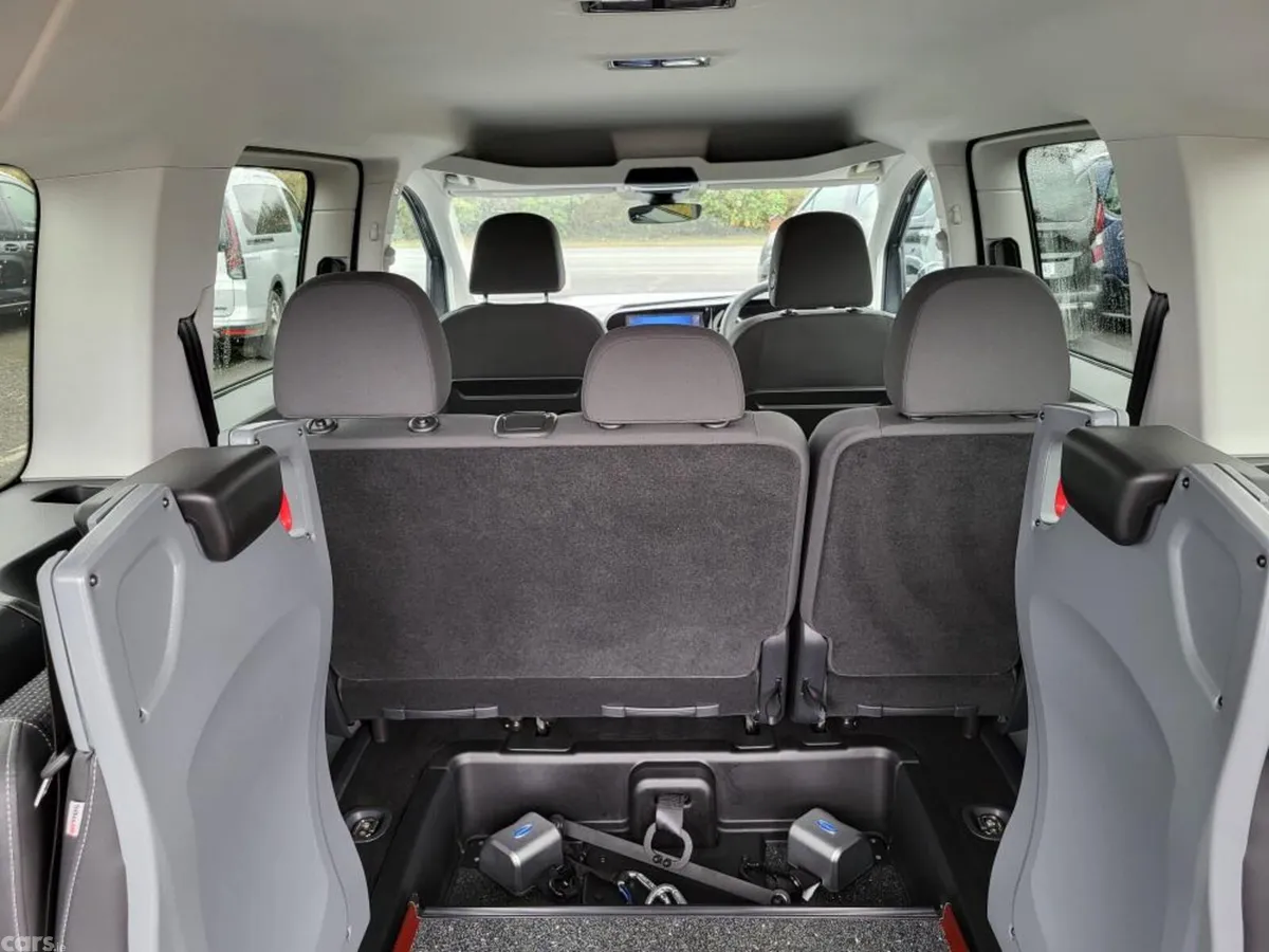 Ford Tourneo Connect MPV, Diesel, 2025, Grey