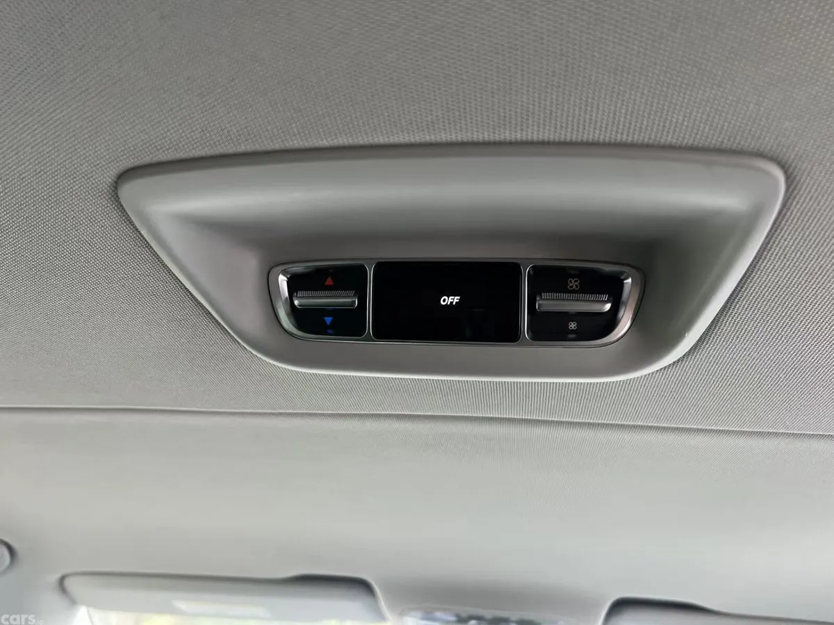 Mercedes-Benz V-Class MPV, Diesel, 2019, Black