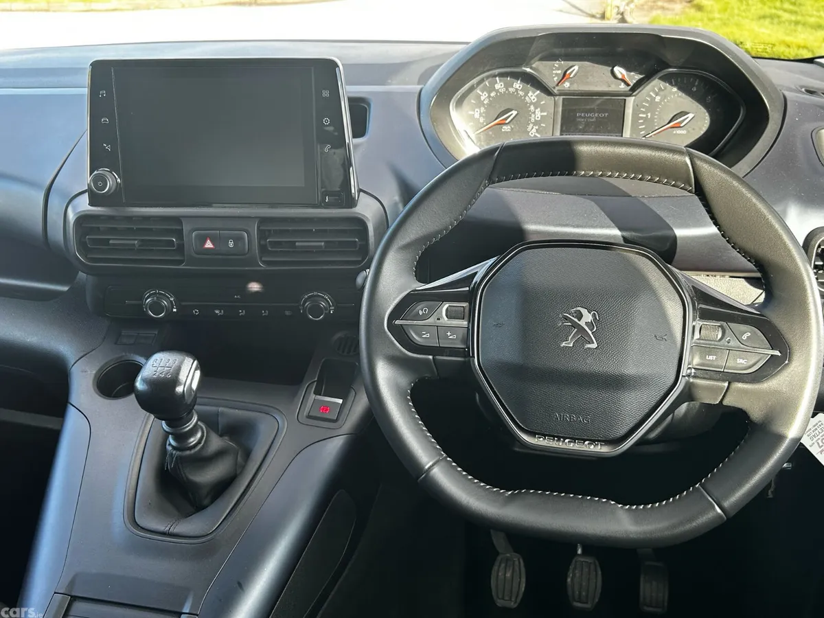 Peugeot Rifter MPV, Diesel, 2022, Bronze
