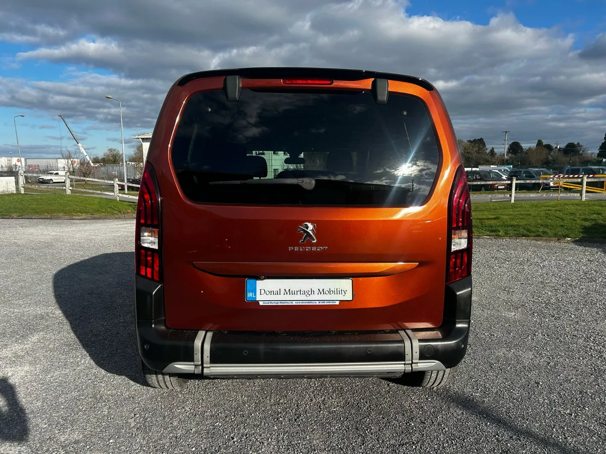 Peugeot Rifter MPV, Diesel, 2022, Bronze