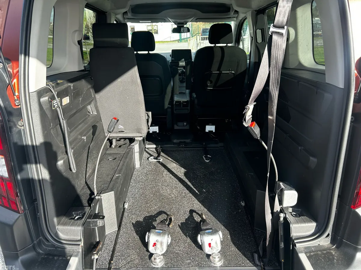 Peugeot Rifter MPV, Diesel, 2022, Bronze
