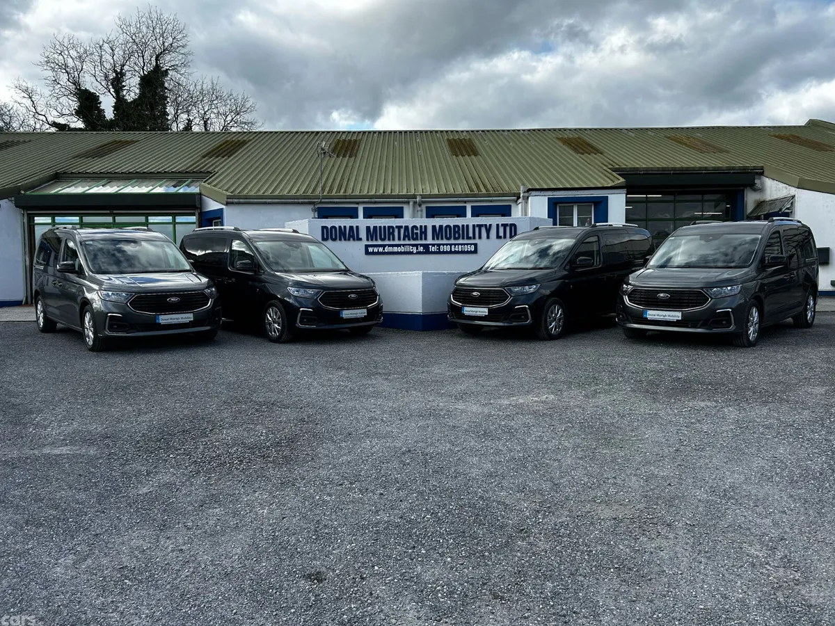 Ford Tourneo Connect MPV, Diesel, 2027, Blue