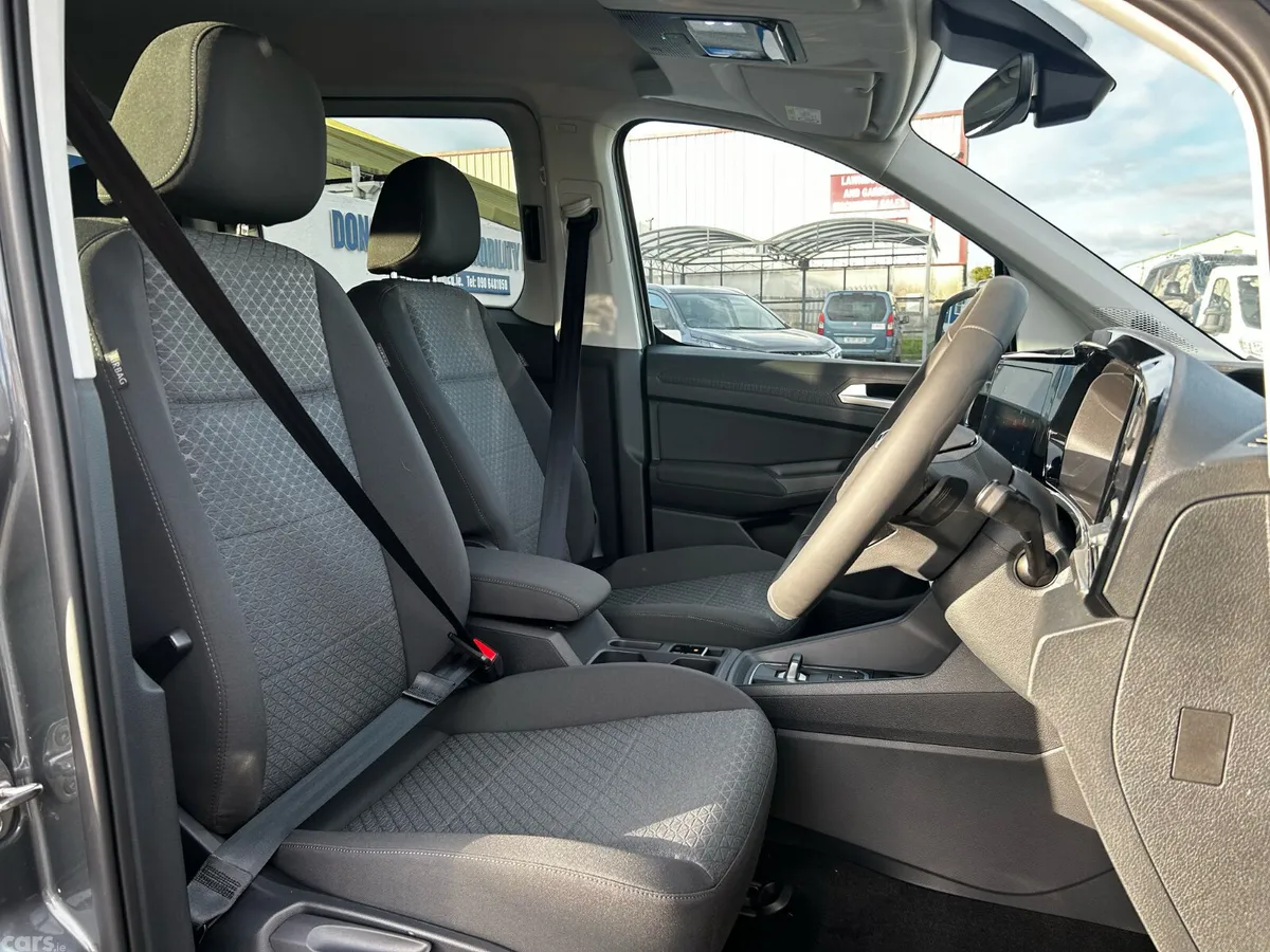Ford Tourneo Connect MPV, Diesel, 2027, Grey