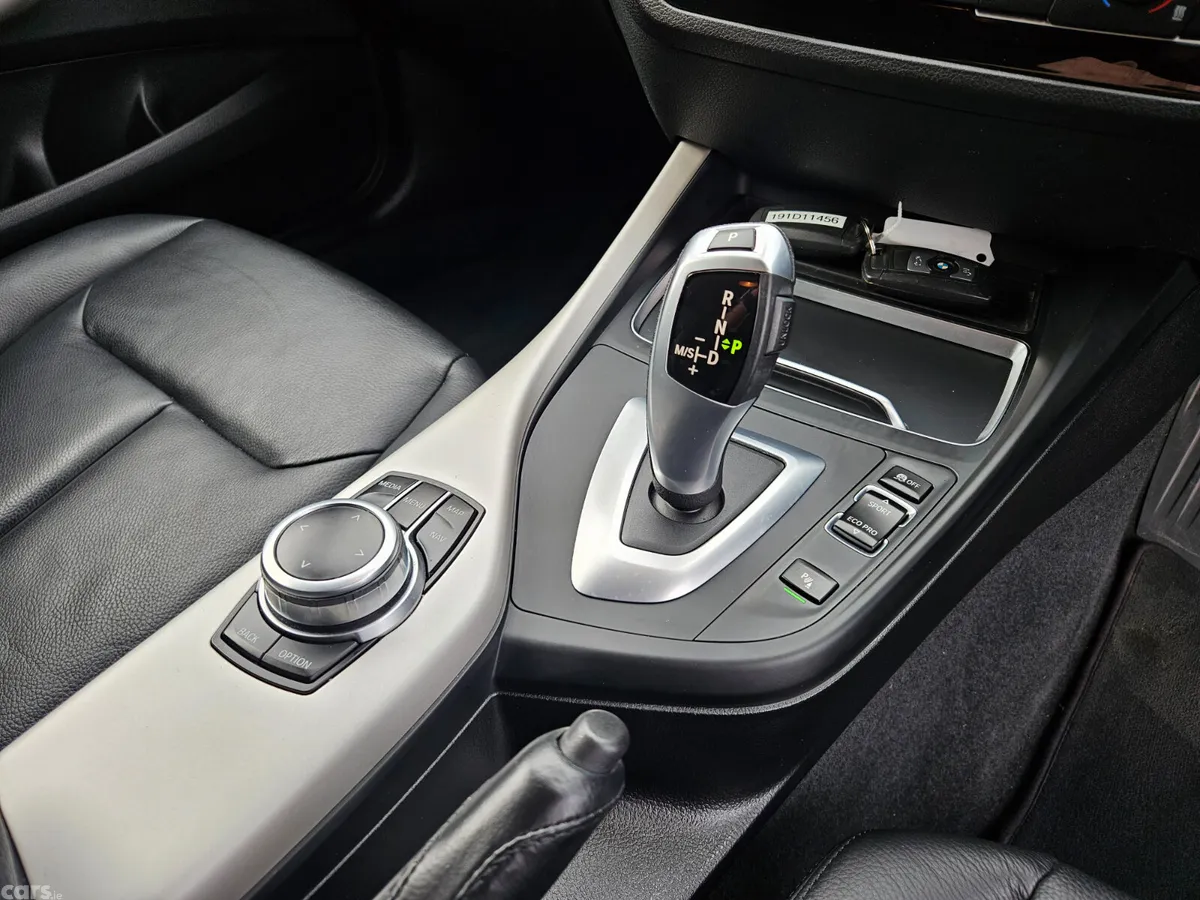 BMW 1-Series Hatchback, Diesel, 2019, Blue