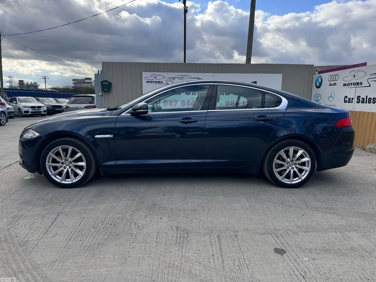 Jaguar XF Saloon, Diesel, 2013, Blue
