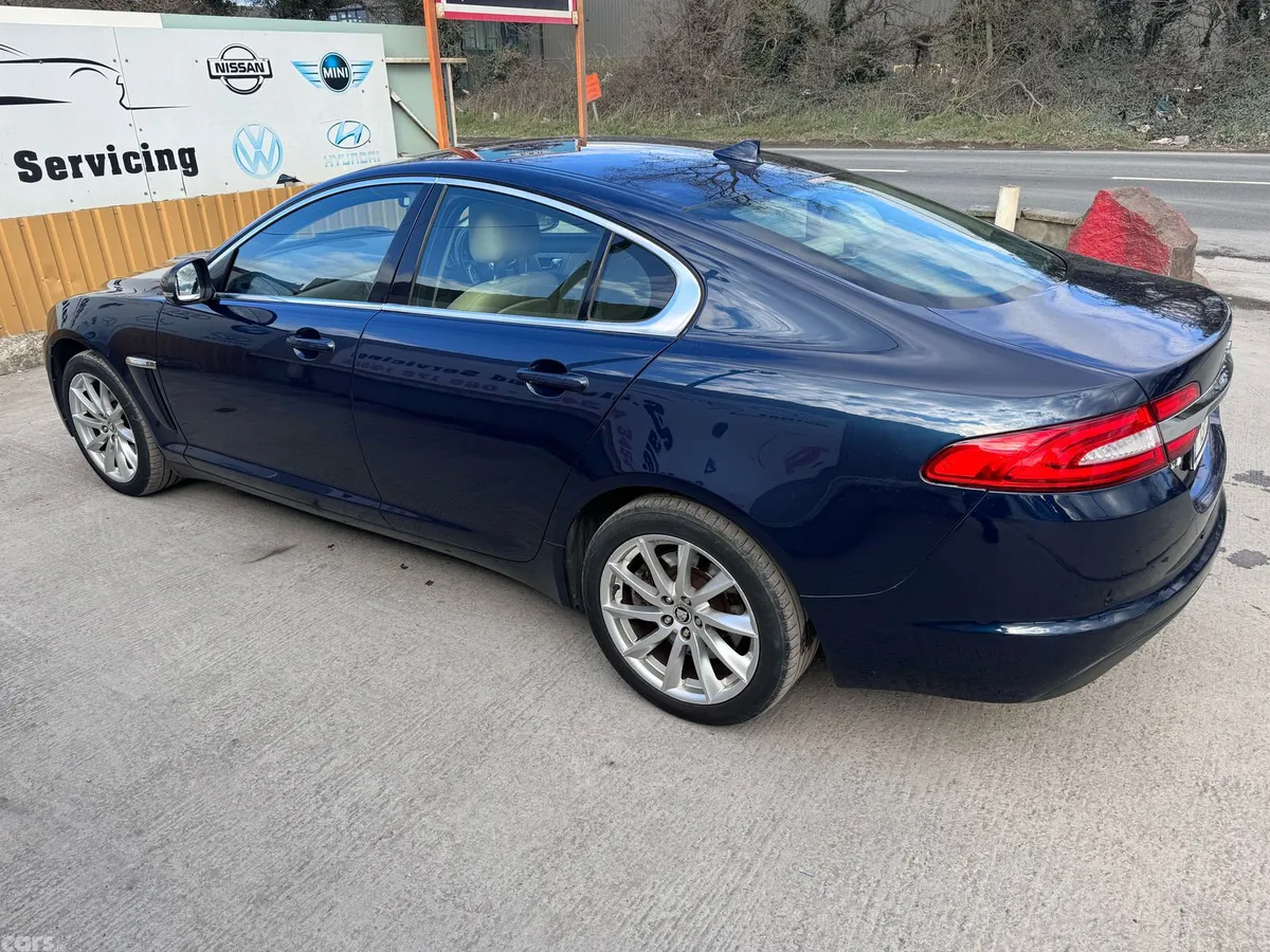 Jaguar XF Saloon, Diesel, 2013, Blue