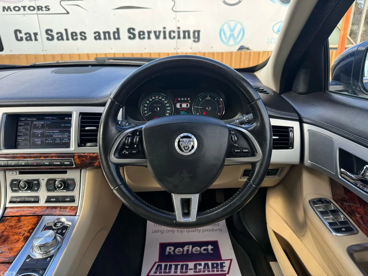 Jaguar XF Saloon, Diesel, 2013, Blue