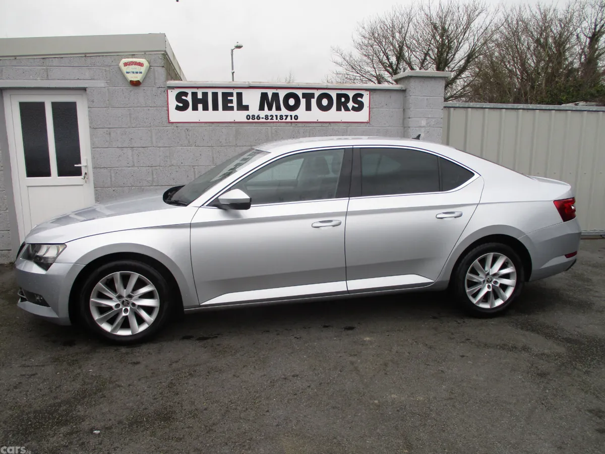 Skoda Superb Hatchback, Diesel, 2019, Silver