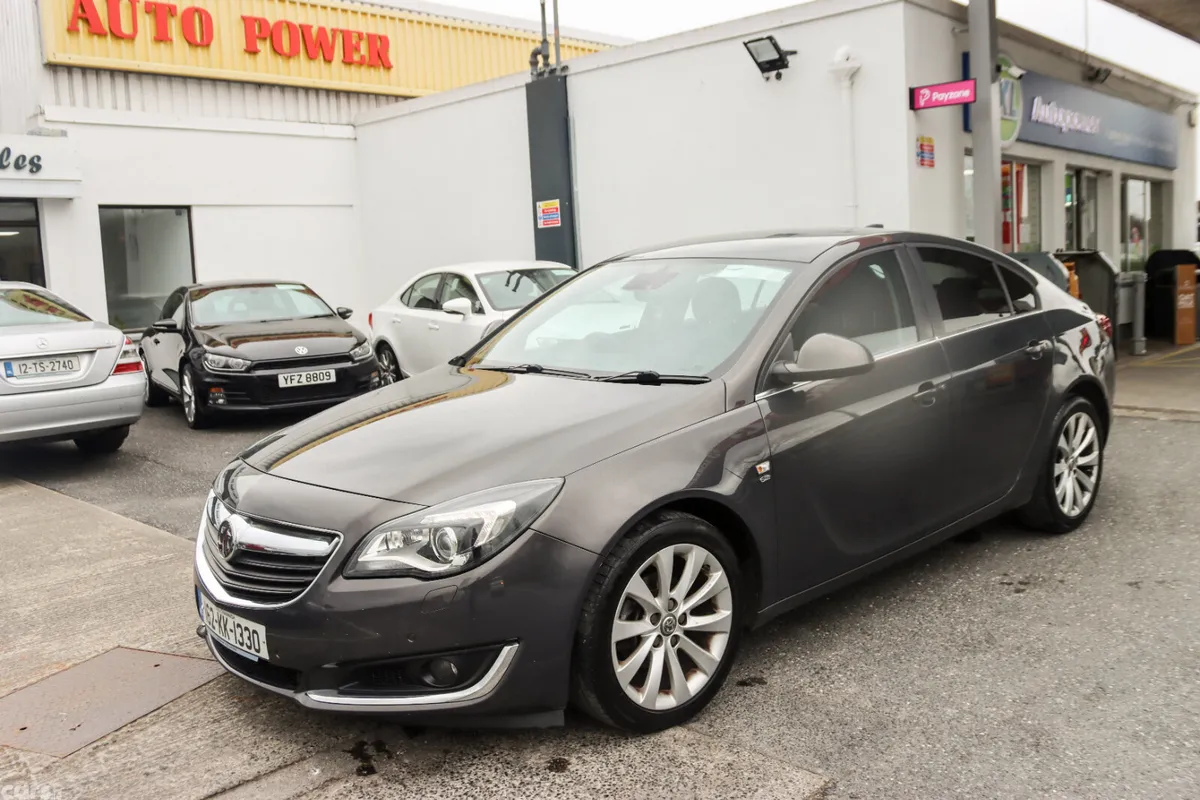 Vauxhall Insignia Hatchback, Diesel, 2016, Grey