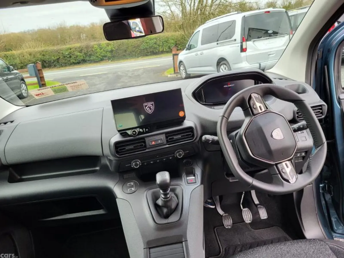 Peugeot Rifter MPV, Diesel, 2026, Blue