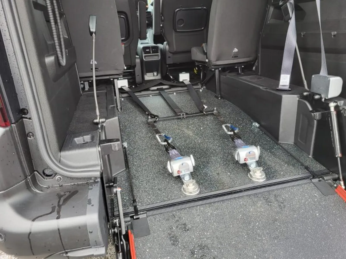 Peugeot Rifter MPV, Diesel, 2026, Blue