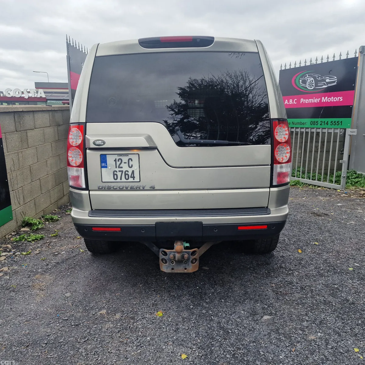 Land Rover Discovery SUV, Diesel, 2012, Gold