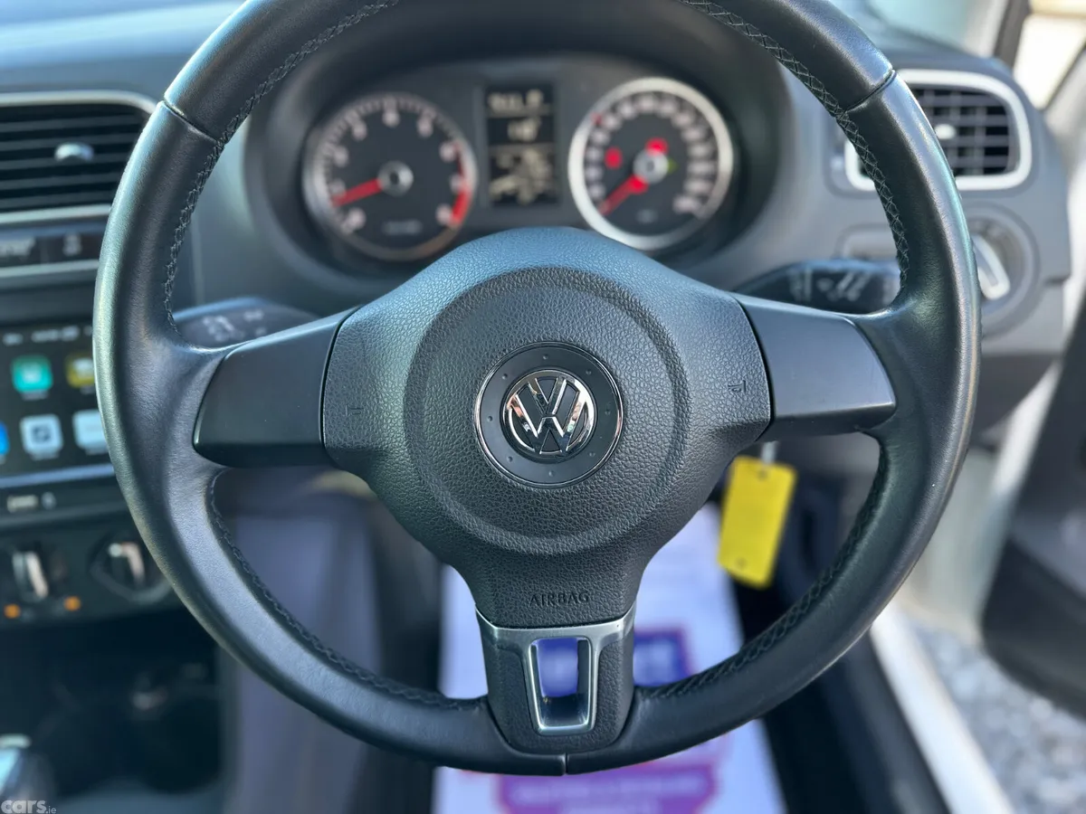 Volkswagen Polo Hatchback, Petrol, 2013, White