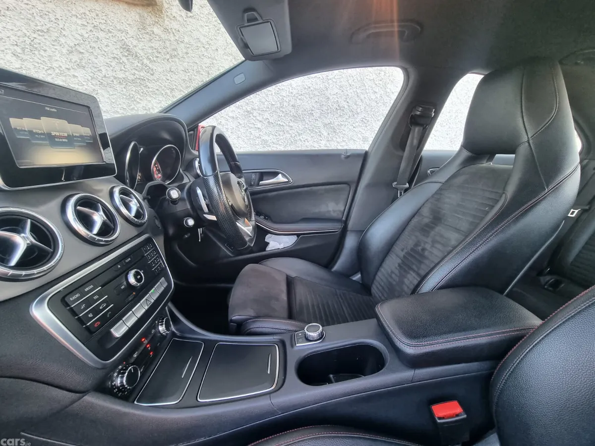 Mercedes-Benz CLA Saloon, Petrol, 2018, Red