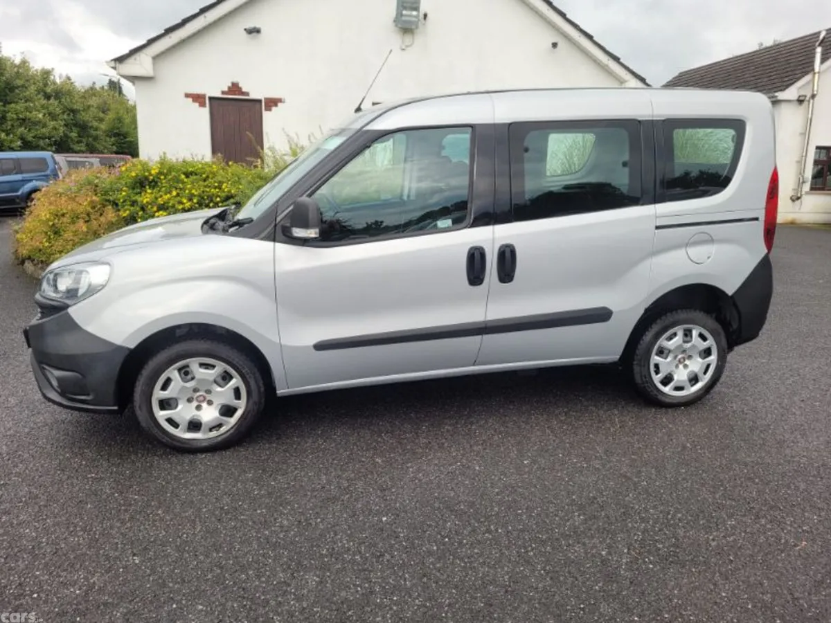 Fiat Doblo MPV, Petrol, 2017, Silver