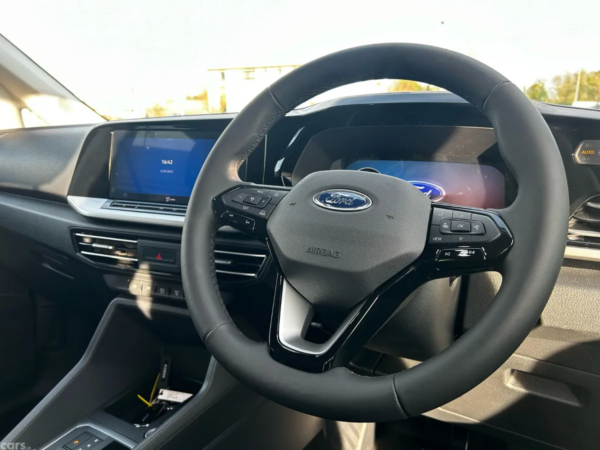 Ford Tourneo Connect MPV, Diesel, 2026, Grey