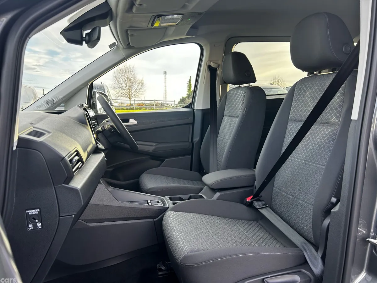 Ford Tourneo Connect MPV, Diesel, 2026, Grey