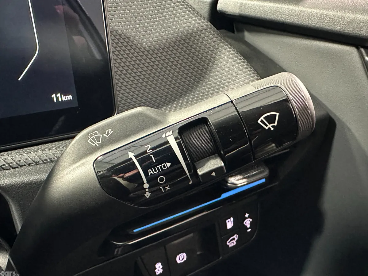 Kia EV6 MPV, Electric, 2026, White