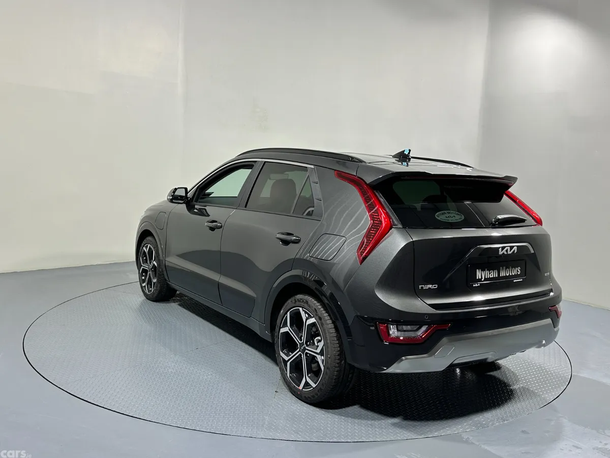 Kia Niro Estate, Petrol Plug-in Hybrid, 2025, Grey