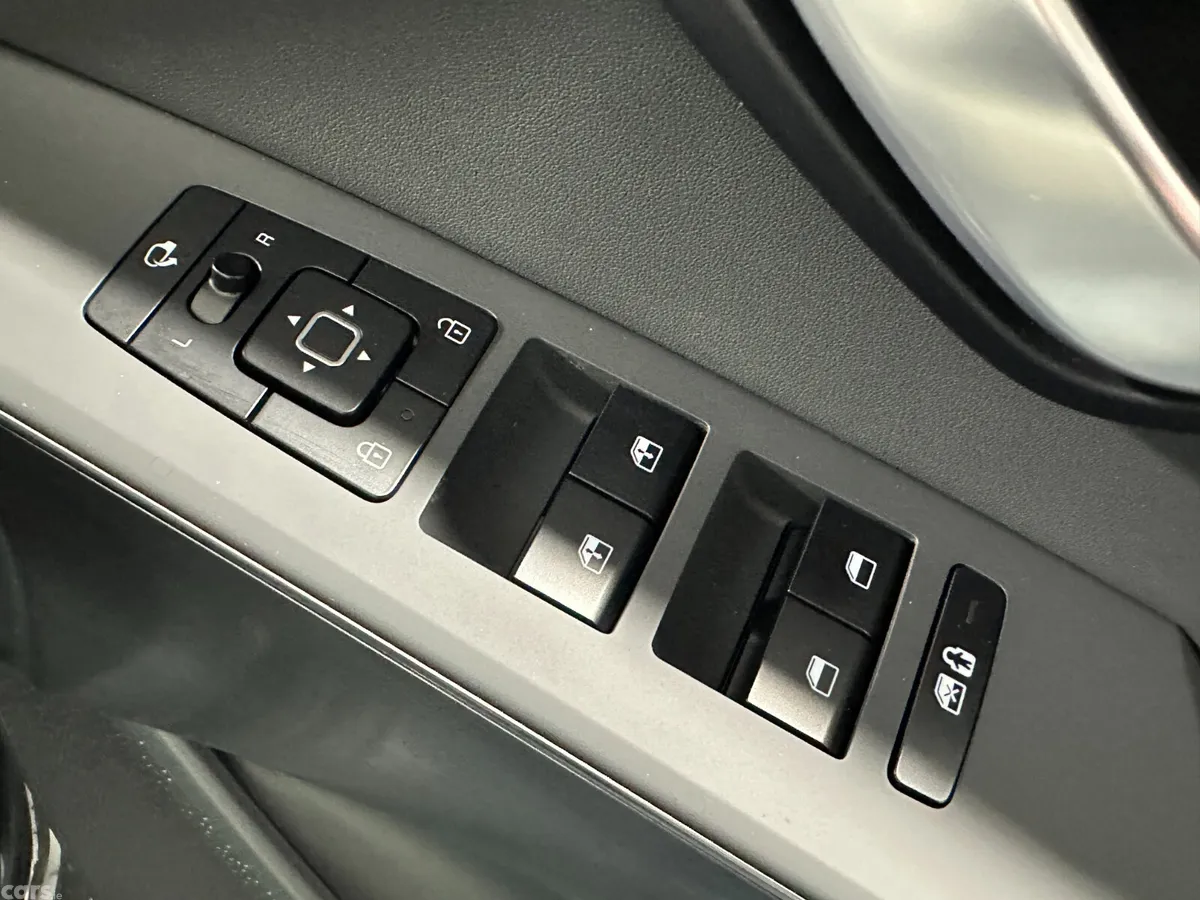 Kia Niro Estate, Petrol Plug-in Hybrid, 2025, Grey